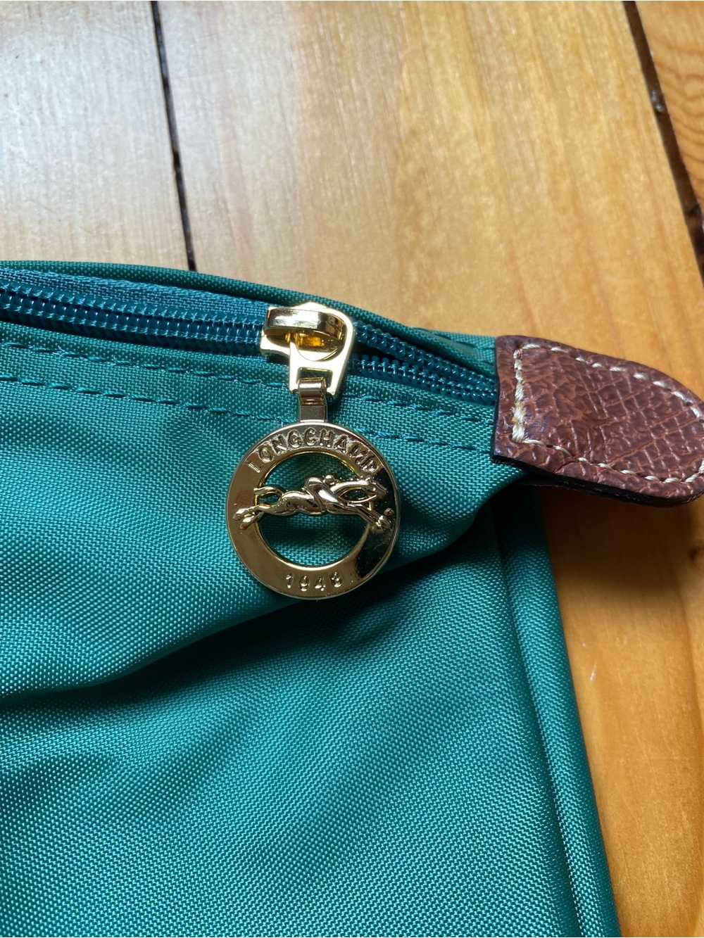 Longchamp Le Pliage Medium Tote Sage Green Long Handles NWOT - Picture 5 of 9